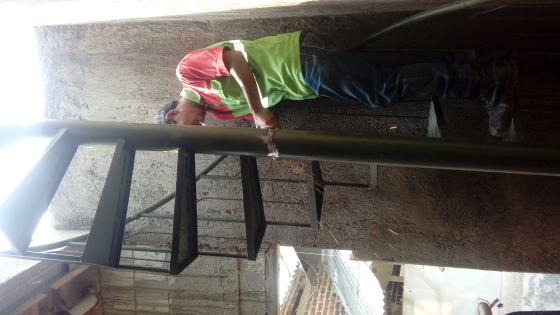 Pemasangan tangga putar