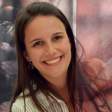 Cirurgiã Dentista Roberta