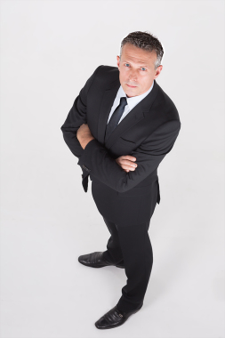 Nicophotos67 vous propose une photo d'un homme responsable ou cadre d'entreprise réalisé en studio avec des flash de studio. Post traitement réalisé par mes soins.Le client choisira le format d'impression qui lui convient et qui le satisfait ou simplement le format numérique pour la diffusion sur des réseaux sociaux par exemple.