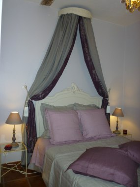 réalisation de la chambre, peinture, confection, patine mobilier