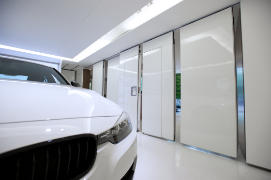 Space management  ~ Movable walls offer an effective space solution for many environments including offices, educational establishments, sporting facilities, dining and entertainment facilities, religious centres, or retail areas
