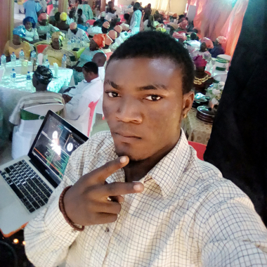 Dj Maxzy Bee