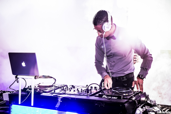 www.djprive-paris.com 06.08.51.57.75