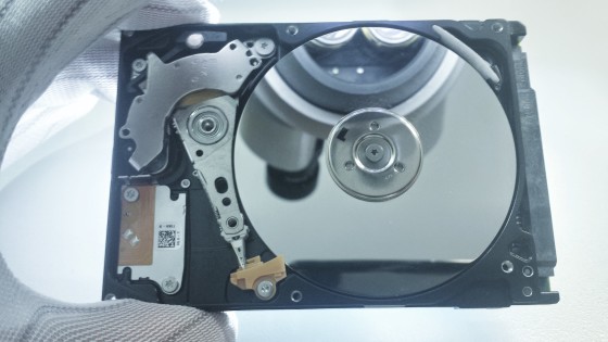 Damaged media microscopy