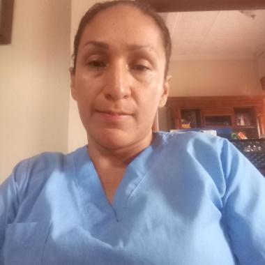 Cuidadora De Adultos Mayores