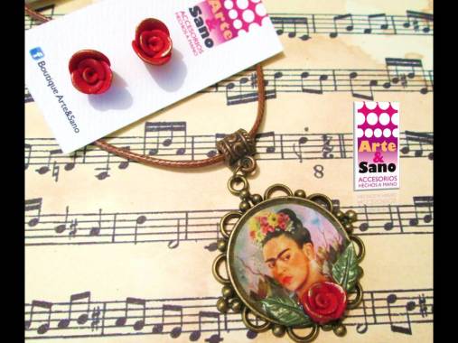 Collares con imagenes resinadas. decoracion y topos hechos a mano en polymer clay