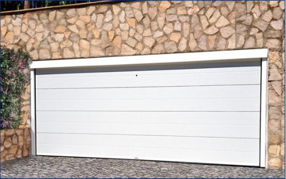 PUERTA SECCIONAL