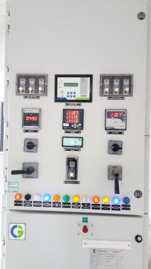 Vacuum circuit breaker.