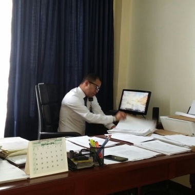 Estudiando jurisprudencia.