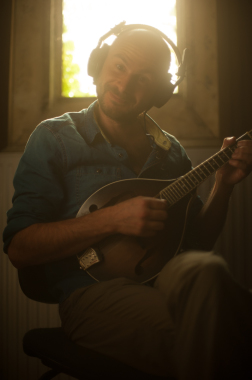 Florent, Guitariste, Bassiste, l'autre moitié de Toni