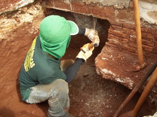 LIMPANDO PRÓXIMO A RACHADURA