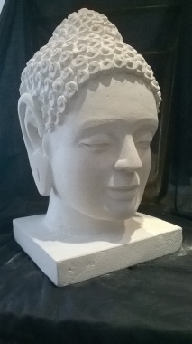 Création d'une tête de bouddha (taille humaine)
Calcaire