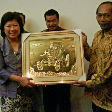 Brassco Gallery-Bengkel Seni Relief Logam Hand Made Cirebon