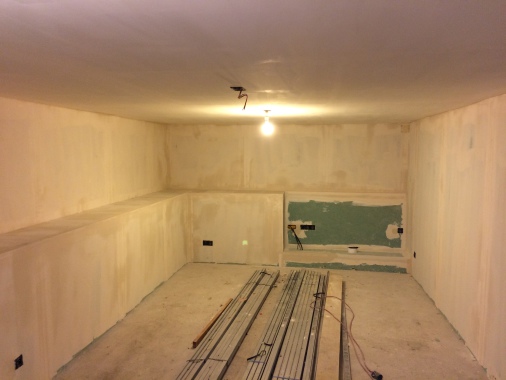 SALLE DE JEU ET DE VIDEOPROJECTION / INSTALLATION HOME CINEMA