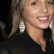 Sarha Serveuse Depuis 5 Ans