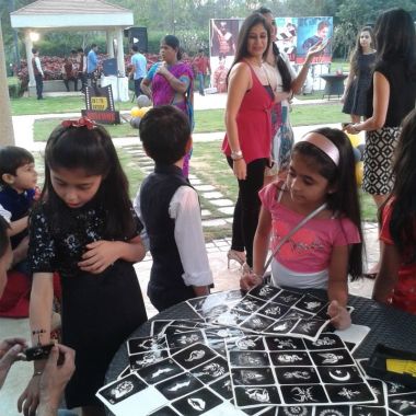 Temporary Airbrush Tattoos (Tattoo Zone)