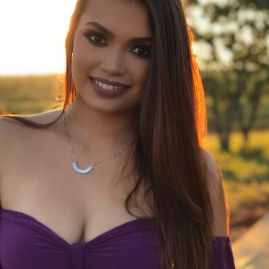 Renata Montes Makeup