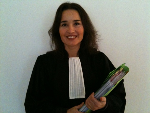 Le cabinet est implanté sur Toulon et Hyères.

 

Il intervient exclusivement en Droit Social qui regroupe le droit du travail et de la sécurité sociale.

 

 

Hélène BAU et  Anne-Sylvie VIVÈS, avocats associés, sont  diplômées d’études supérieures spécialisées en Droit Social et chargées d’enseignement à la Faculté de droit de Toulon.

Le Cabinet pratique quotidiennement le Droit Social et s’attache à vous donner des règles juridiques interprétées dans vos intérêts.

En alliant professionnalisme et proximité, nous mettons notre expertise et notre savoir-faire à votre service pour vous aider à acquérir une réelle capacité d’influence et de négociation et, le cas échéant, à argumenter votre défense dans un cadre contentieux.