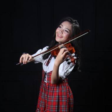 Menjadi Bintang diantara murid Biola 