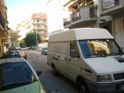 trasportatore e montatore mobili