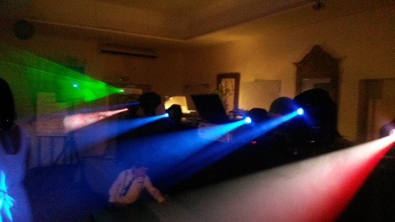 la sono avec les lyres et le laser couleur