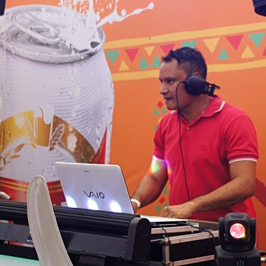 Dj Moreno Som & Luz