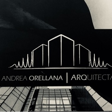 Andrea Orellana, Arq.