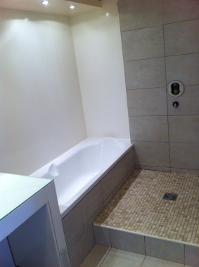 bac a douche et baignoire