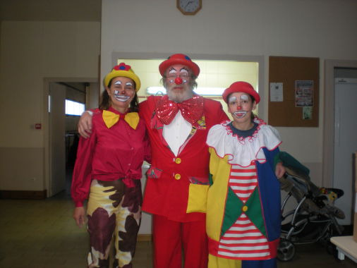 Libelulle, Capucine et Jackus, clown , accordéon, jongleur