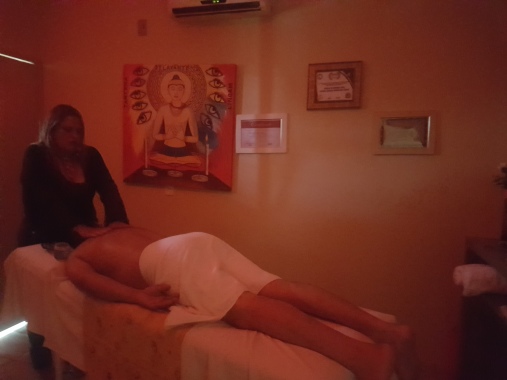 Mayara Mezzadry Massoterapeuta Spaco Zen-Pi