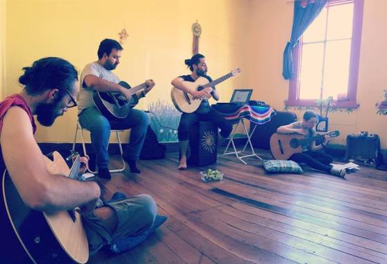 Taller de guitarra en centro "La Madriguera - Música y Terapias"