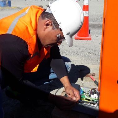 Electrico A Su  Disposicion