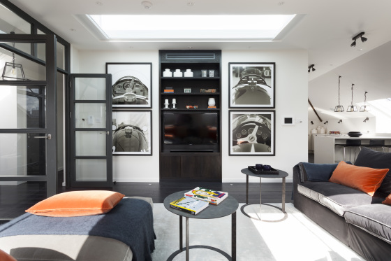 A TV/Speaker/Demo Pad installation in London