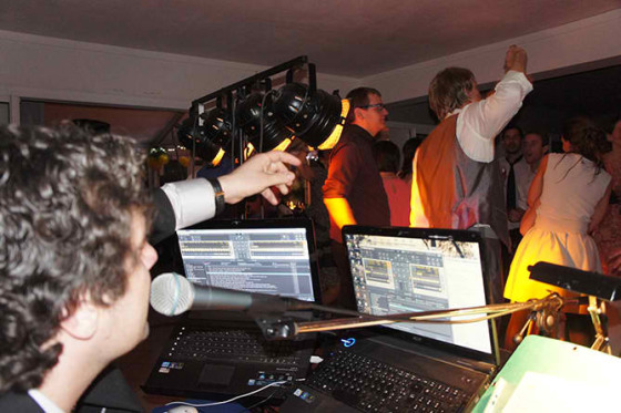 Disc jockey professionnel (clubbing;prestations dans différentes discothèques de la région )Diplômé de conservatoire (6 premiers prix dont celui de piano, médaille d'or de la ville de bordeaux en 1991) disposant d'un large choix musical, j'étudie votre projet   et adapte une programmation éclectique en fonction de vos attentes ! 
il y a tout un accompagnement pendant l'évolution  du projet (contact permanent soit par mail ou par téléphone ,prise de rendez- vous chez moi ou chez vous plusieurs fois si vous le souhaitez afin de répondre à toutes vos demandes et ainsi de  vous mettre a l'aise le plus possible)
Enfin le but étant la réussite de votre soirée !!!!