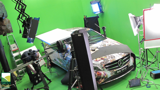 Tournage avec voiture dans le studio