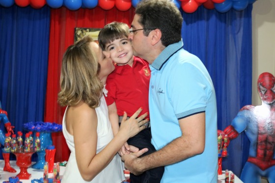 Muito amor da mamãe e do papai!