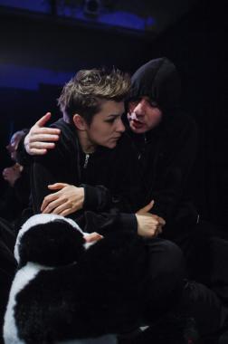 Théâtre de la jeunesse, Piatra Neamt "Les funérailles milieu de l'hiver" par Hanoch Levin – Popotshenko (mise en scène par Luise Deceanu)