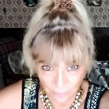 Martine, Auxiliaire De Vie Diplômée 
