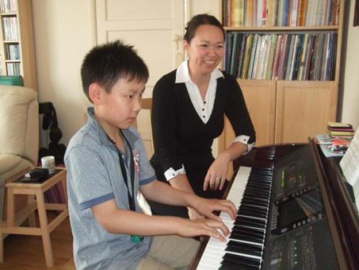 Piano Teaching 1 to 1 - age 12