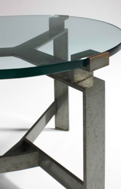 Guéridon en bronze à patine médaille et verre de Jacques Quinet 1963