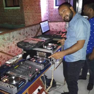 Dj Paras
