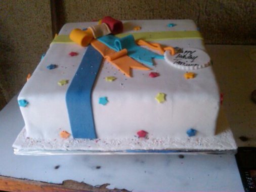 stars and bow  cake