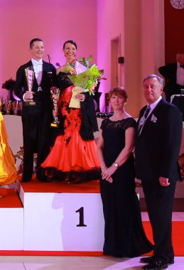 Champion dEurope 2015 en danses Standards.