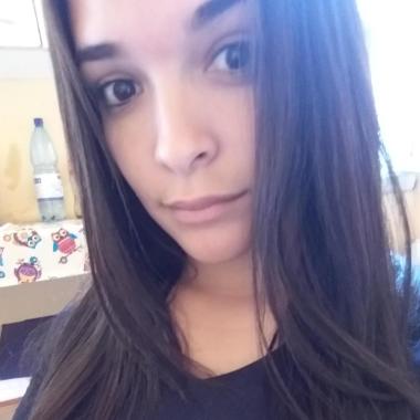 Mari Bello