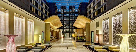 Hilton Hotel Frankfurt Airport und Hilton Garden Inn Frankfurt Airport in THE SQUAIRE am Frankfurter Flughafen