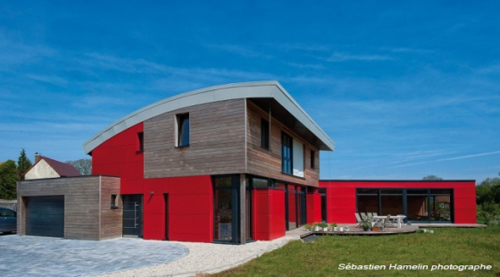 Maison passive avec piscine couverte