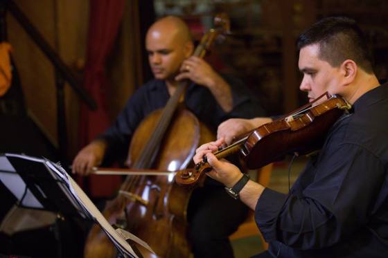 Violoncelo e violino - Amparo