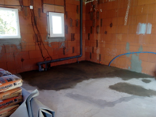 Rattrapage d'une chape avant isolation; placo et carrelage.