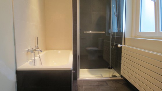 renovation de salle de bain installation de baignoire et de douche italienne
