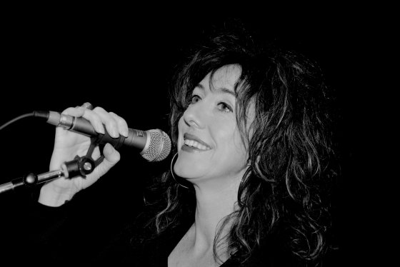 Emmanuelle Cor 
chanteuse professionnelle